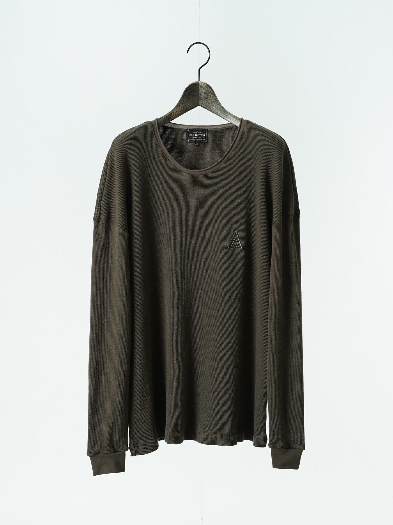 【予約品 5月27日(水) 締切】WOOLTHERMAL-TEE embroidery / アイコン刺繍 ローリングネックTシャツ / オリーブ