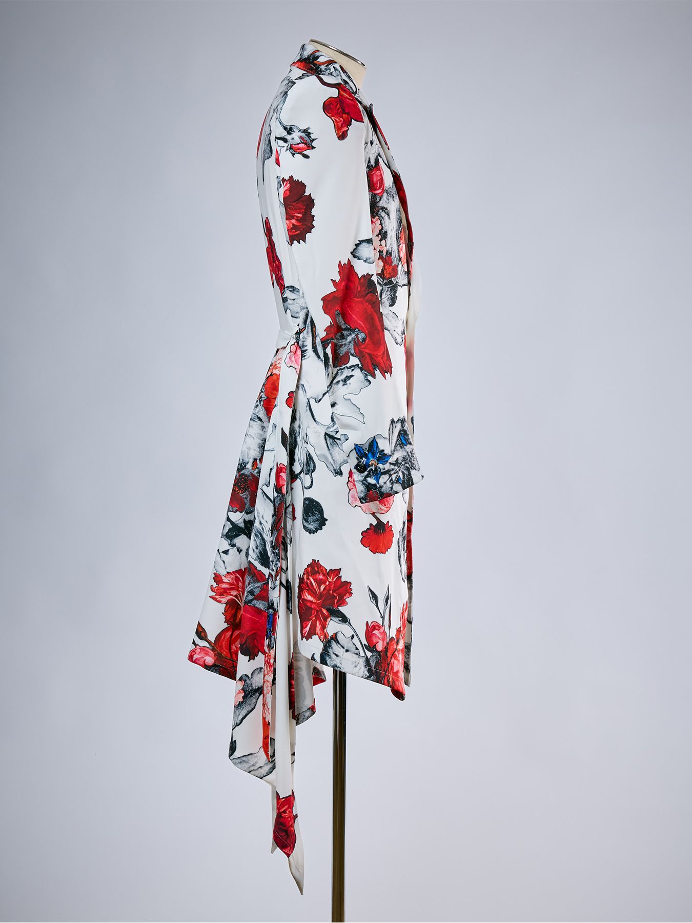 【予約品 10月26日(月) 締切】《Costume Line》THEONENESS-FLORA Power Shoulder Flare Jacket / パワーショルダー フレアジャケット / ホワイト