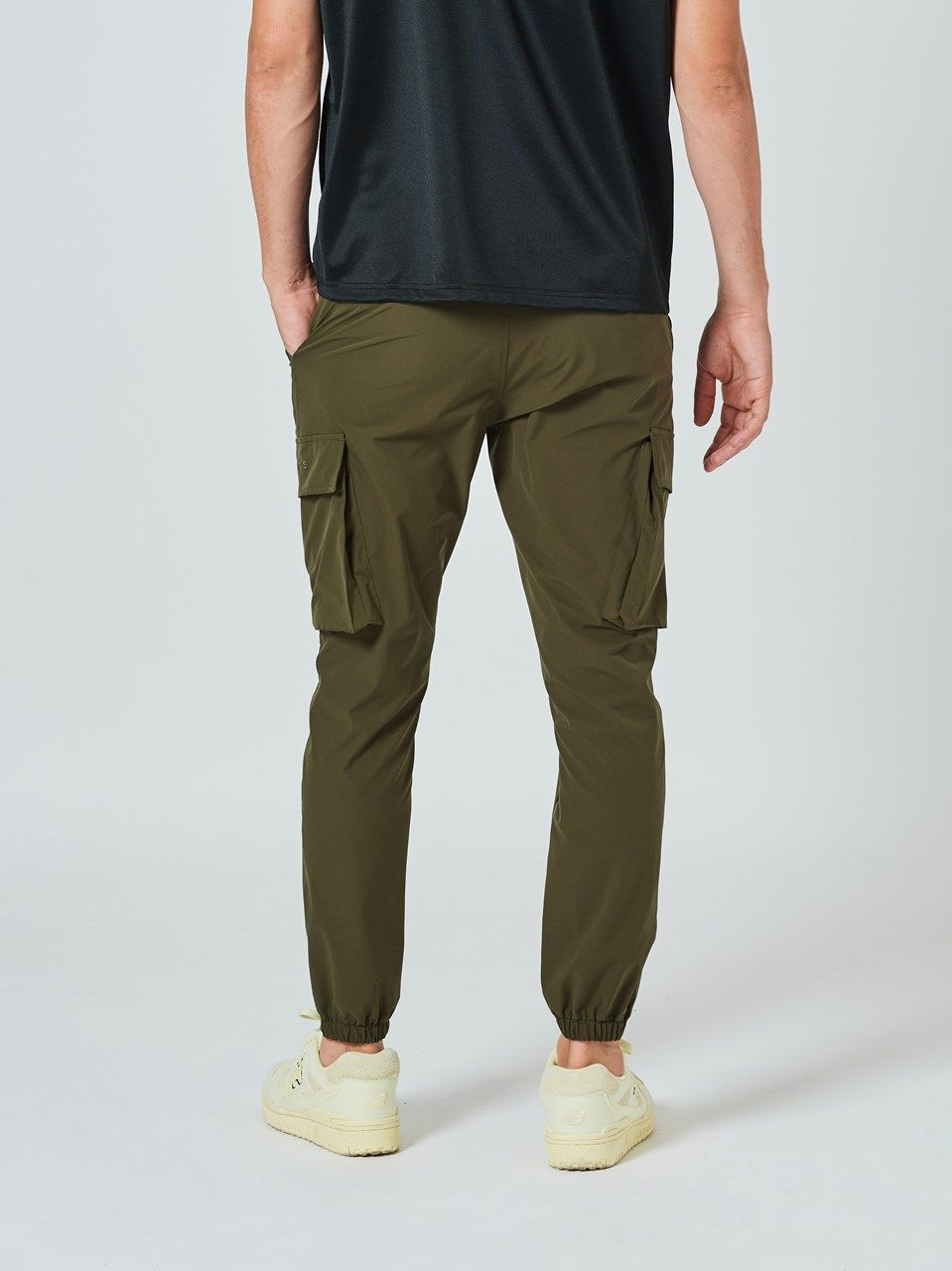 (予約品2023年10月19日18時締め) Light Dry Stretch Cargo Pants / カーゴパンツ / オリーブ