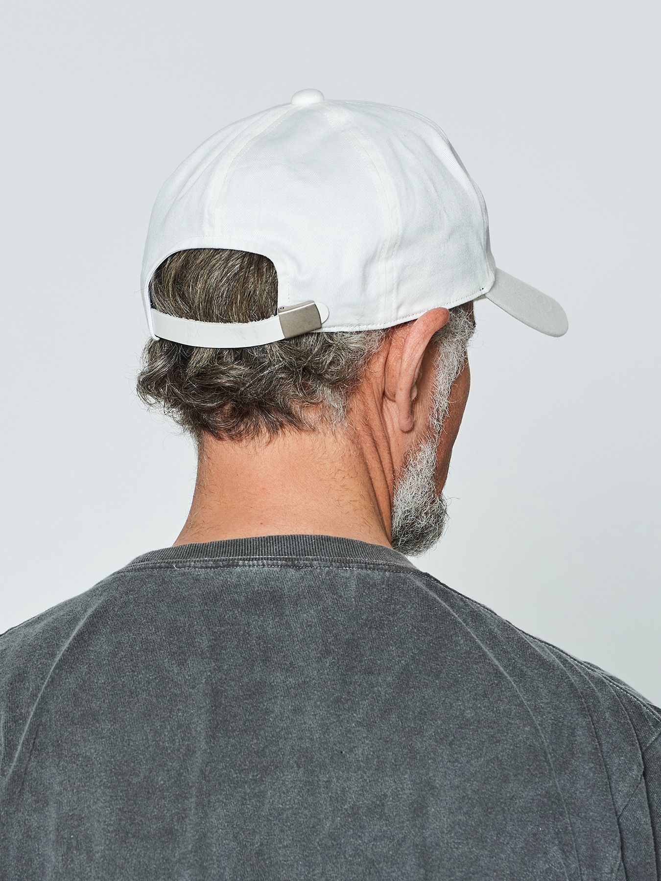 【予約品 】muta Embroidered Logo Cap / ベースボールキャップ / ホワイト【Acanthus × muta MARINE】