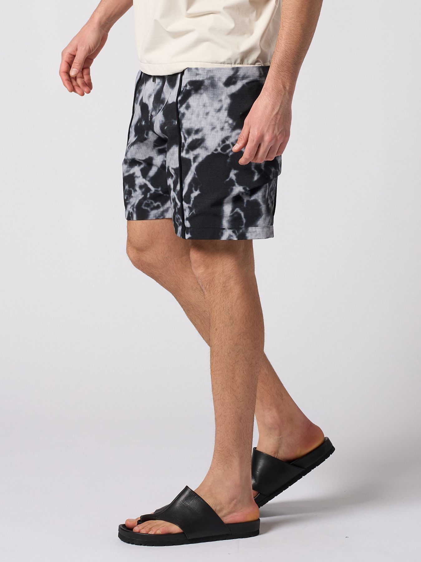 【予約品 1月25日(日) 締切】teck shorts / テックショーツ / モノプリント