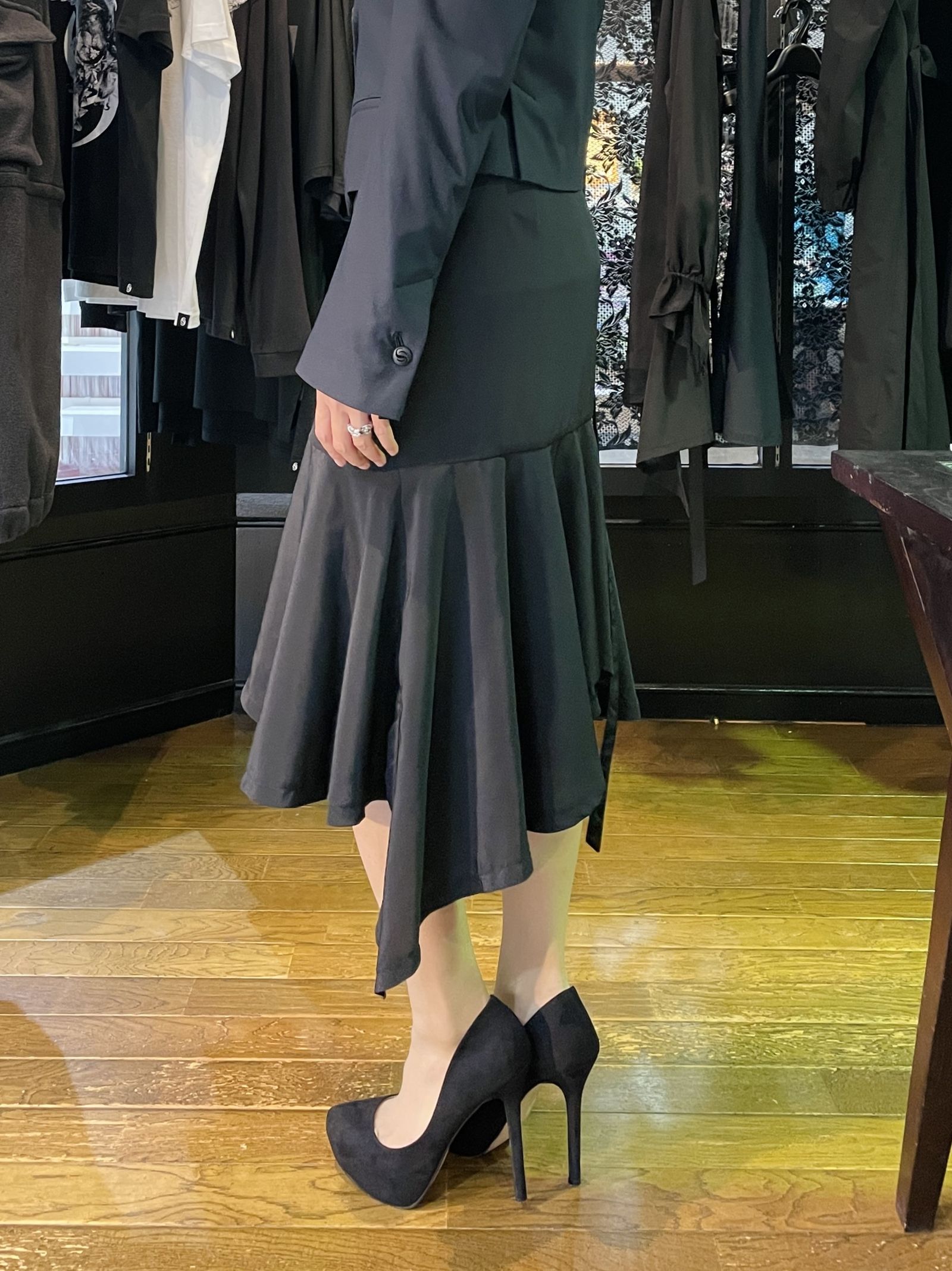 《予約品11月4日 》 WrapFrillSkirt / フリルスカート / ブラック