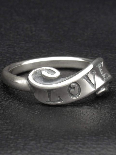 Sweet Little Ribbon Ring / LOVE / リング