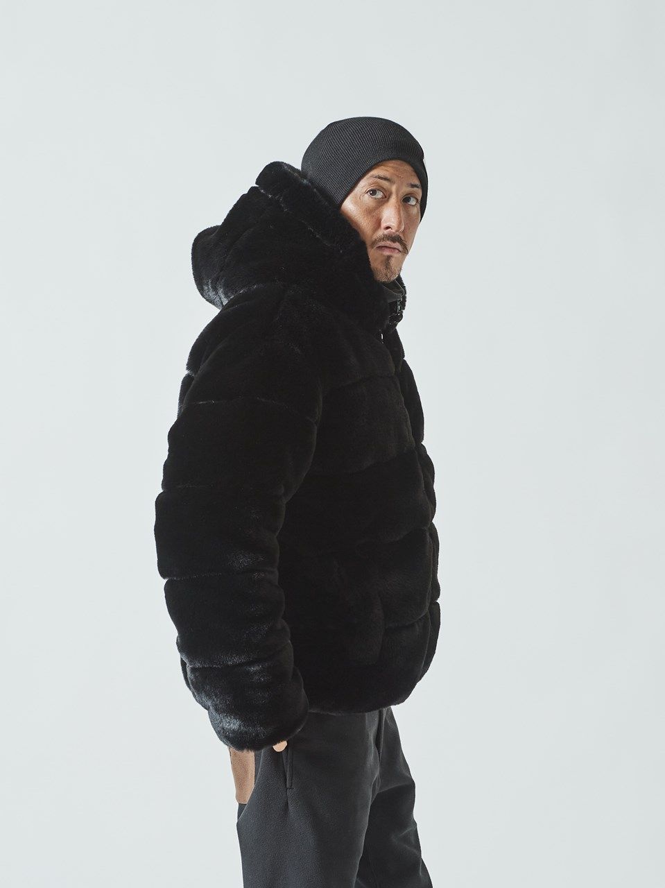 ACANTHUS - (予約品) muta Faux Fur Hooded Jacket / フードジャケット