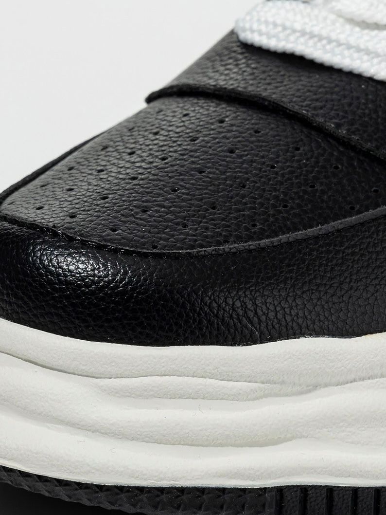 DISTORTED SOLE スニーカー / ブラックUSX-26008