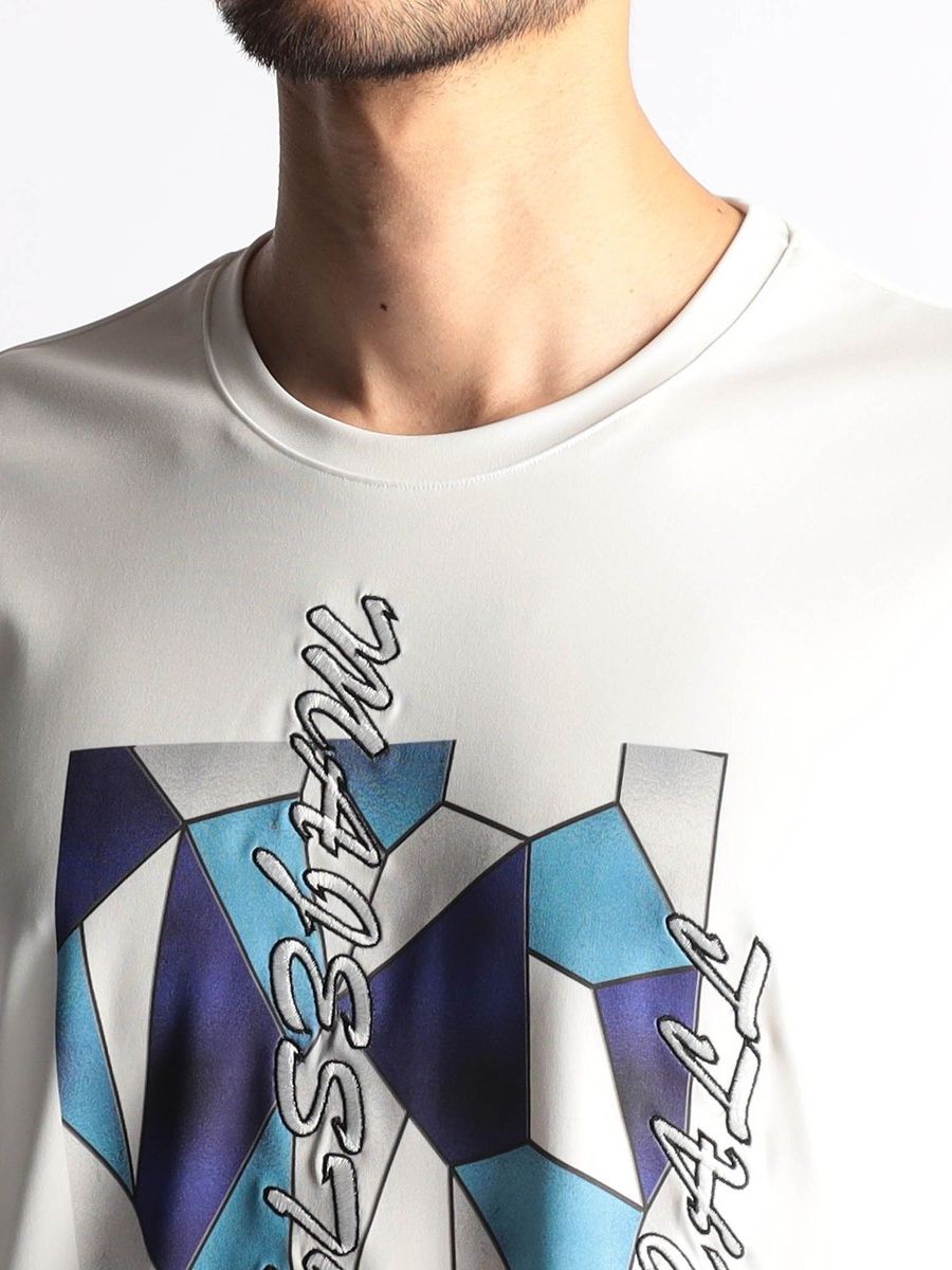 接触冷感 ステンドグラスプリント・ロゴ刺繍半袖Tシャツ / ホワイト 【 NICOLE CLUB FOR MEN】