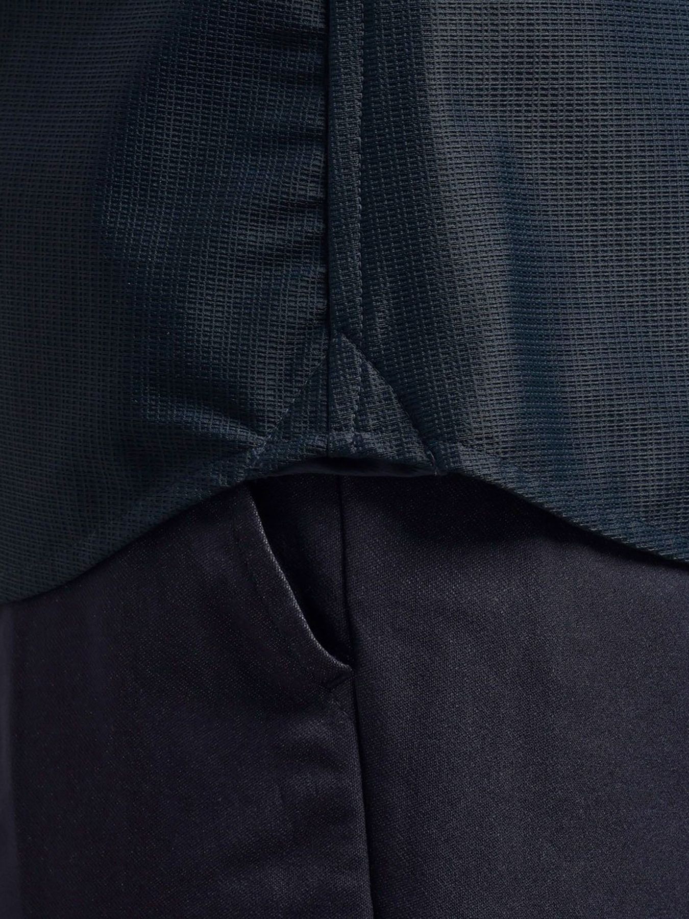 シアーマイクロチェックレギュラーカラーシャツ / ホワイト 【HIDEAWAYS BLACK】