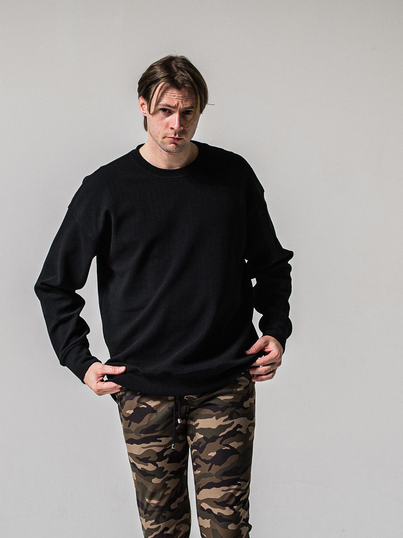 【予約品 11月16日(日) 締切】BLISTER TRAINER / ブリスターニット トレーナー  / ブラック