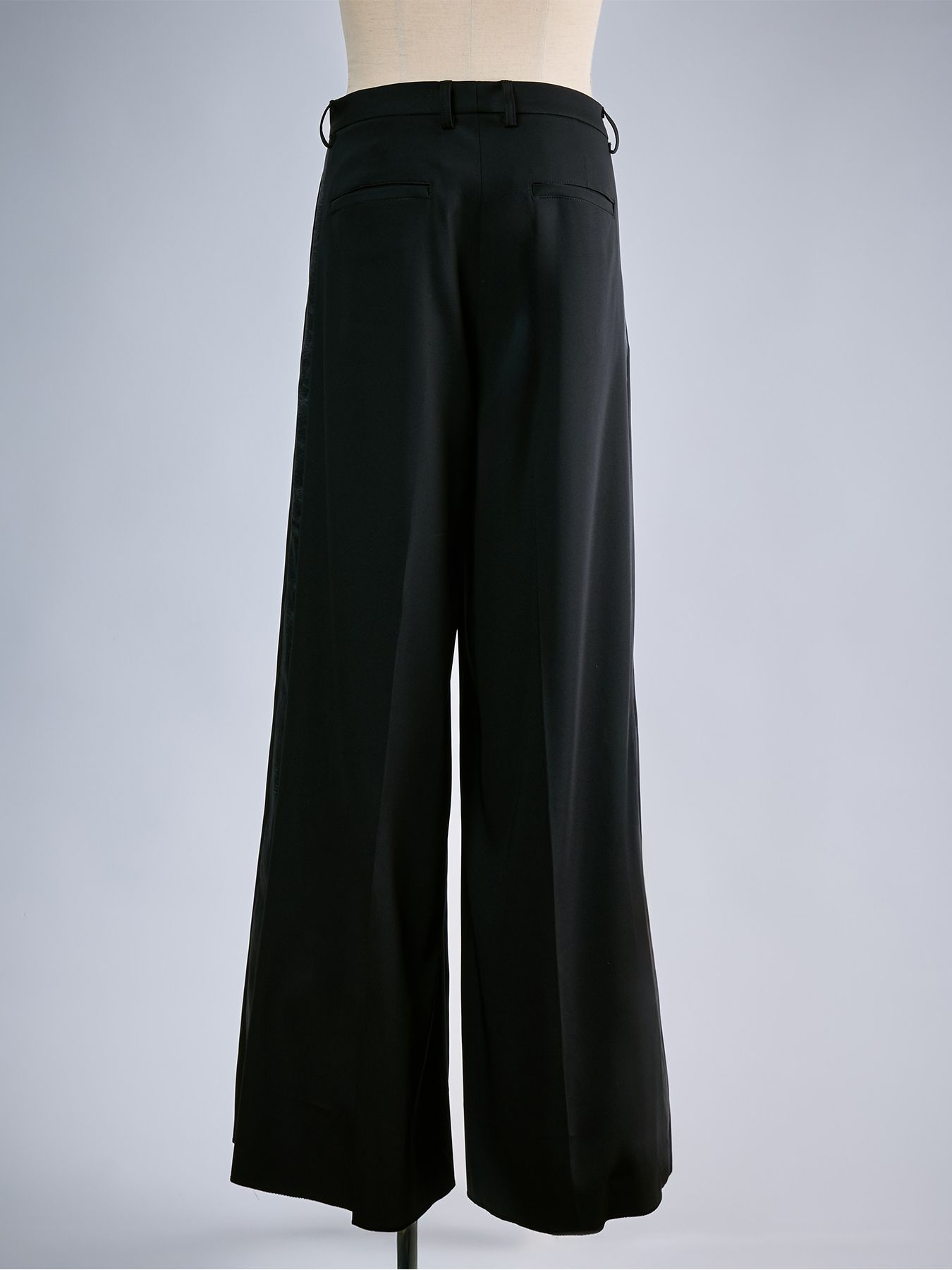 【予約品 10月26日(月) 締切】《Costume Line》W-Satin Wide Slacks / ワイドスラックス / ブラック
