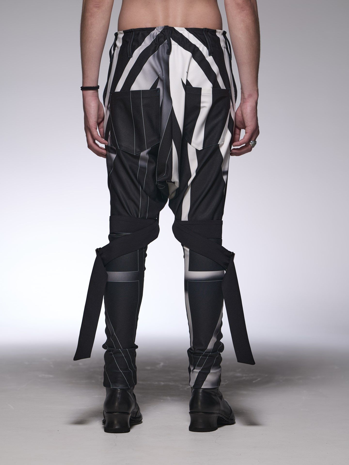 《予約品》 SaruelBondageEasyPants / ユニオンジャックジャージサルエルパンツ / ブラック＆ホワイト