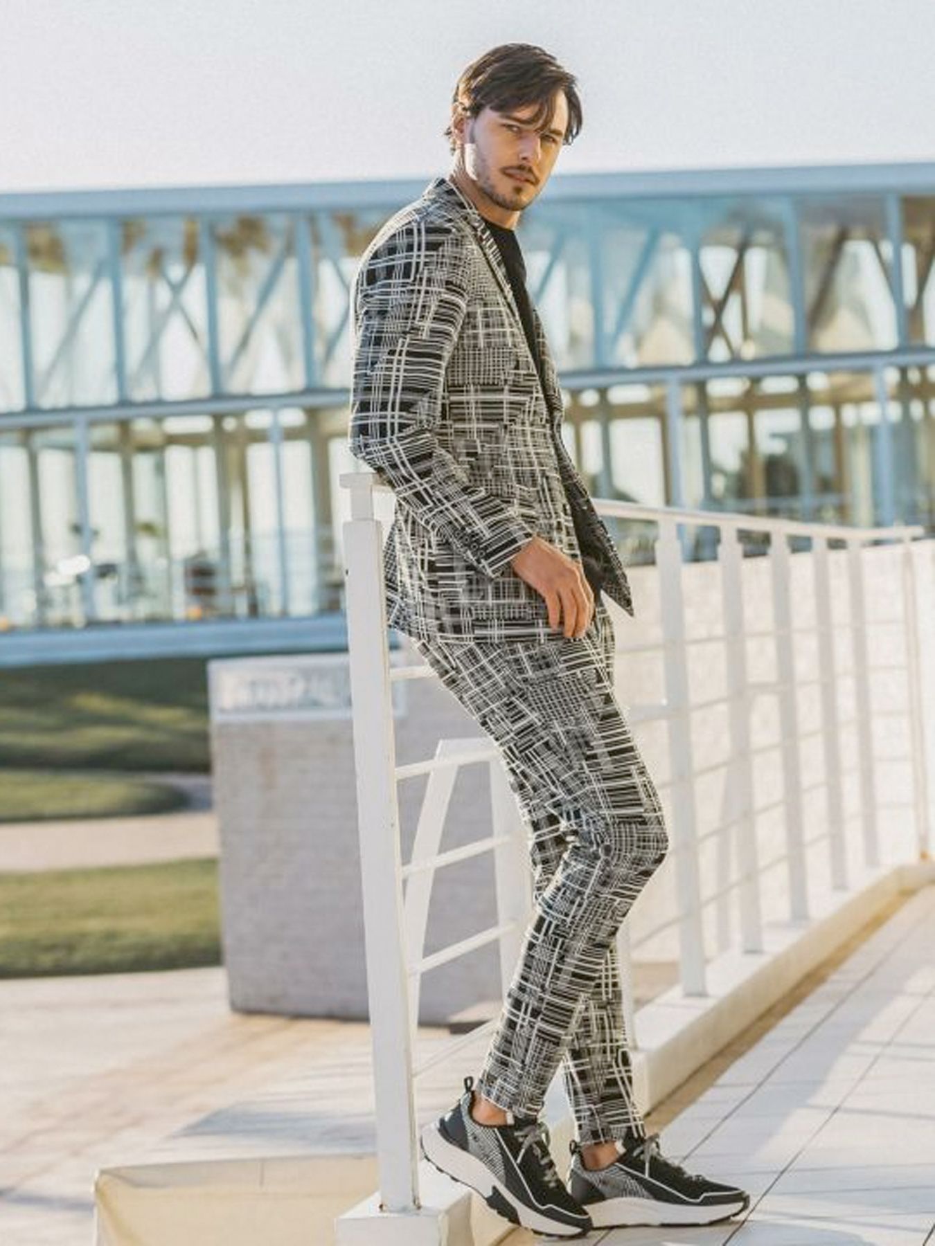 ジオメトリックスラックス / ブラック