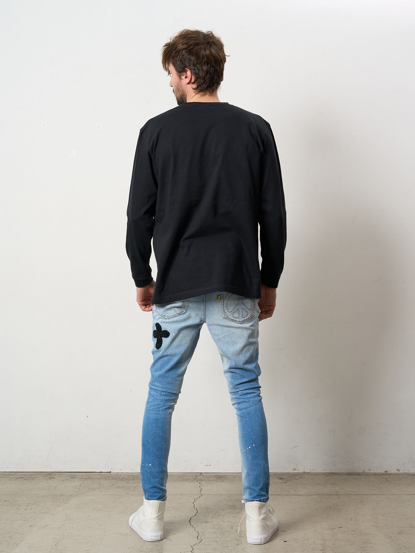 【予約品 5月8日(木) AM10時 締切】 5.6ozコットン天竺 レオパードスタースマイル発泡プリント LS Tシャツ / ブラック