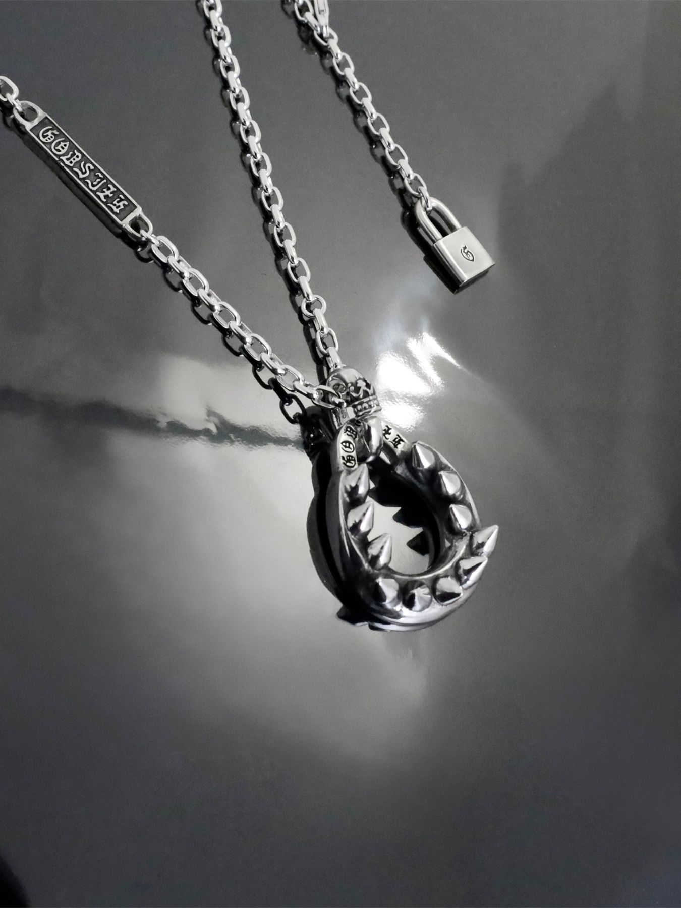 《受注生産》SHARK TEETH HORSESHOE NECKLACE / シャークトゥースホースシューネックレス / 注文から1～3週間後入荷予定