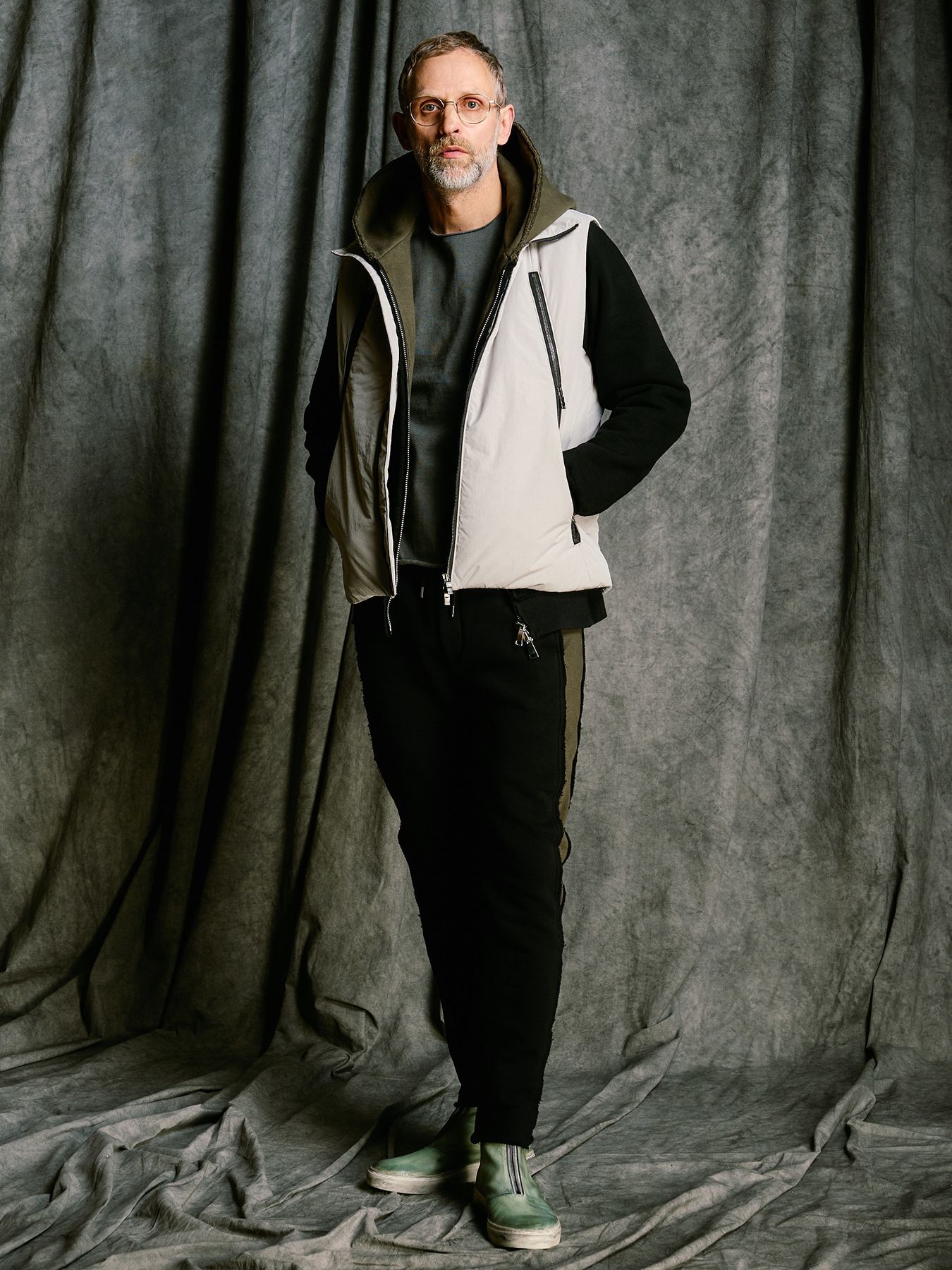 【予約品 4月19日(日) 18時締切】solid zip vest / ソリッド ジップベスト / フェードグレー