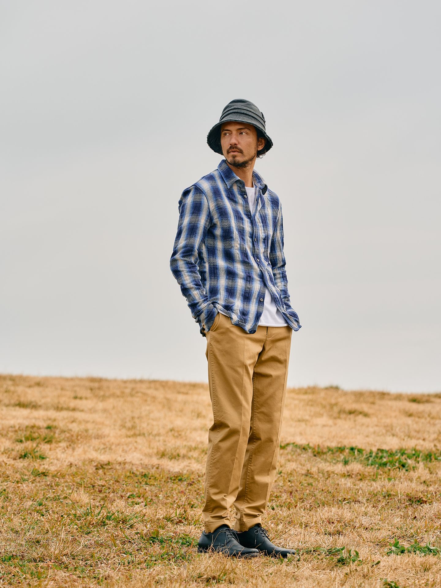 【予約品】 pressed tapered chino / チノパンツ /ベージュ