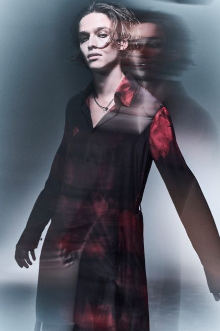 《予約品》 FlareShirt / ブラック&レッド 【kiryuyrik】 2023年4月以降入荷予定