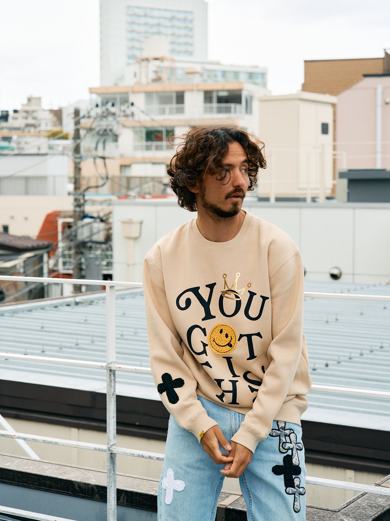 【予約品 5月8日(木) AM10時 締切】 TC裏毛起毛 YOU GOT THIS マルチパッチワークスウェットシャツ / ベージュ