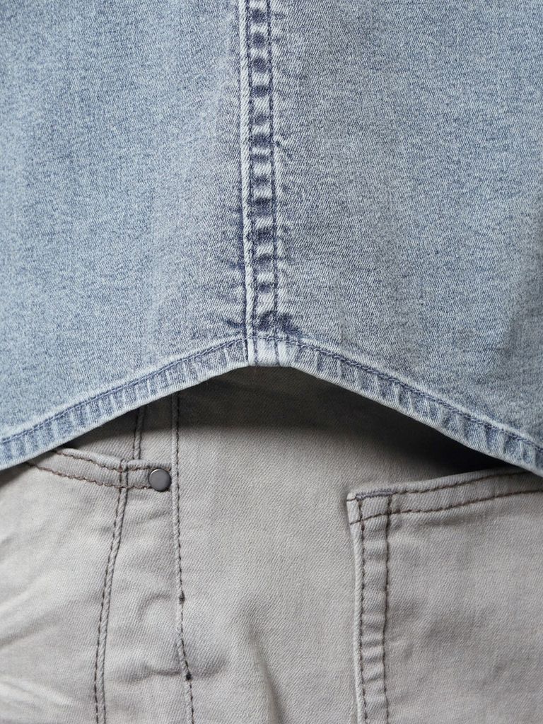 参考画像：ブルー