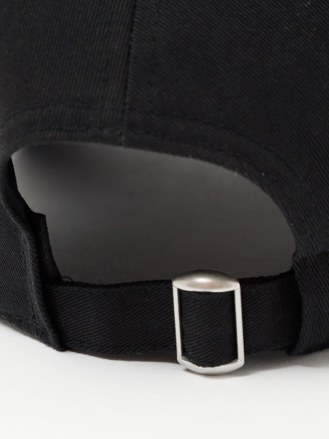 SWITCHBLADE × NEW ERA® SB CURSIVE BASEBALL CAP / BLACK 1501972-BLACK-
