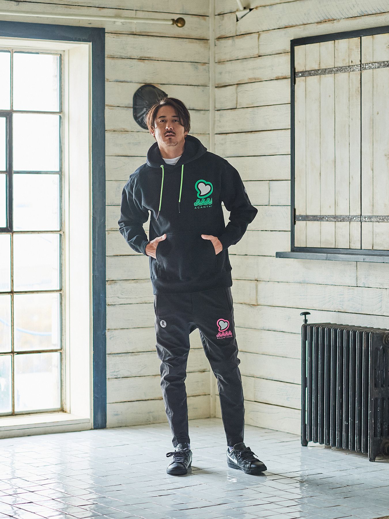 【予約品 】muta sweet muta Hooded Sweatshirts / スウェットパーカー / ブラック【Acanthus × muta MARINE】