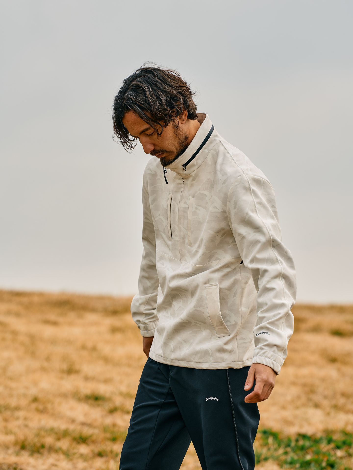 【予約品】 comfy anorak JKT / ジャケット / ホワイト・カモ