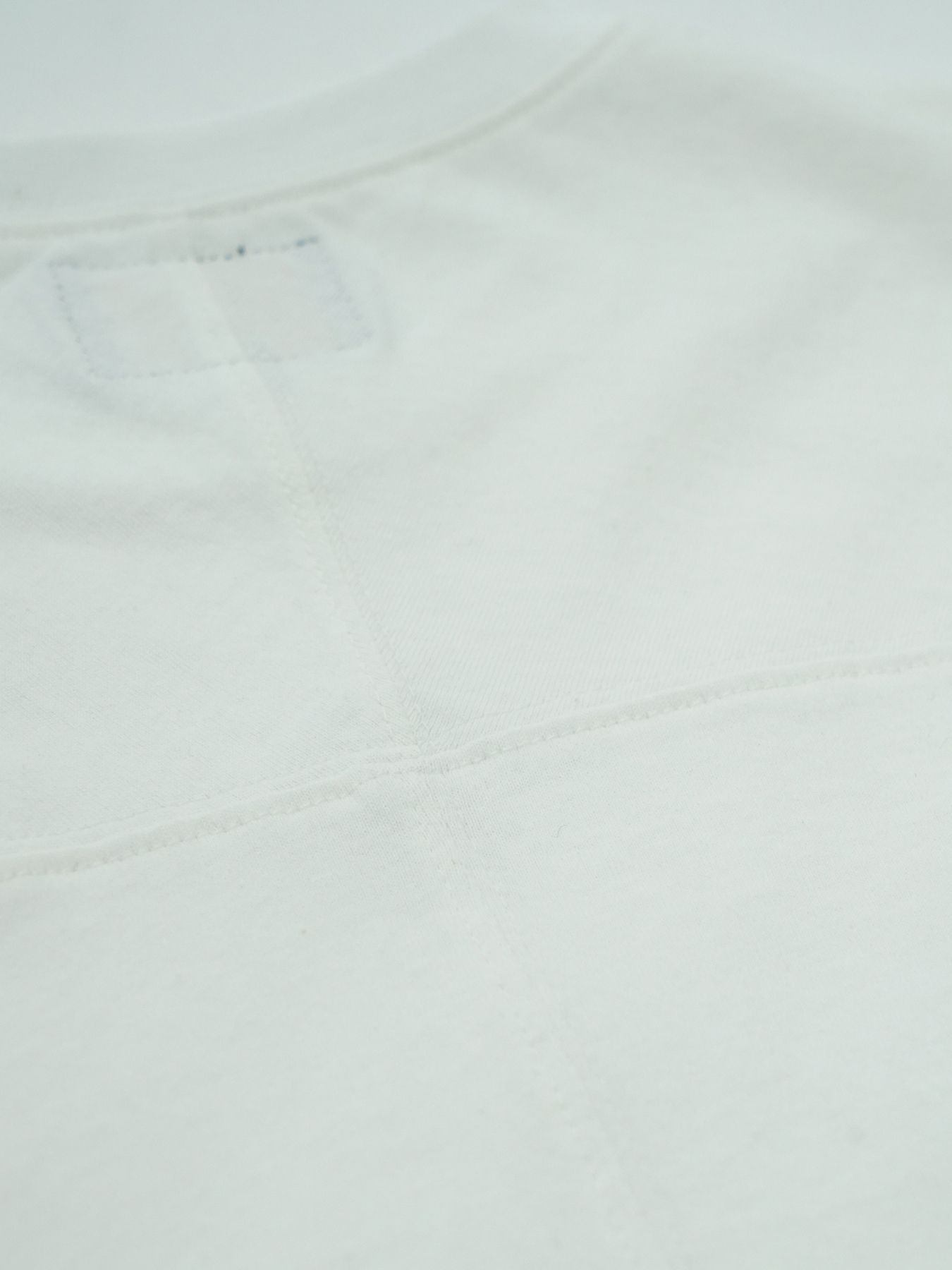 【予約品 2月1日(日) 締切】KITE TEE embroidery / 刺繍 ニットT / ホワイト