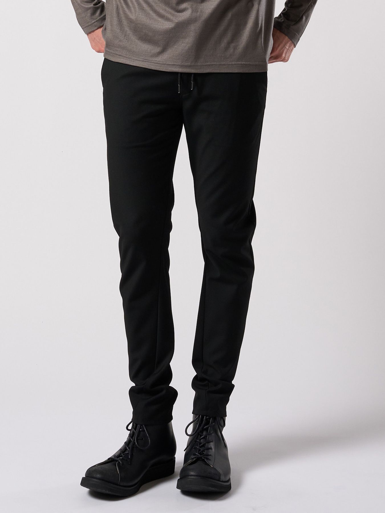 【予約品 4月19日(日) 18時締切】3D banana slim pants / 3Dバナナ スリムパンツ / ブラック