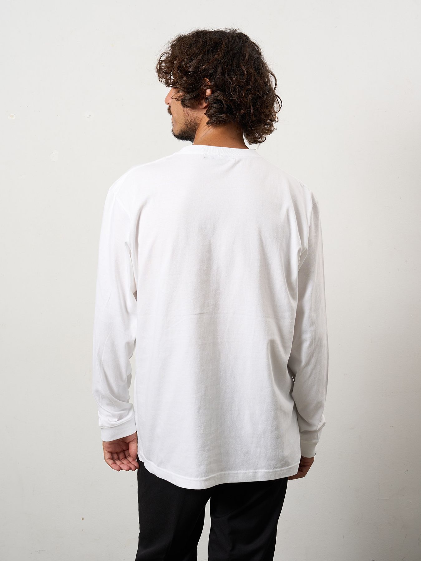 【予約品 10月16日(木) 締切】5.6ozコットン天竺 タイトルボックスシークイン LSシャツ / ホワイト
