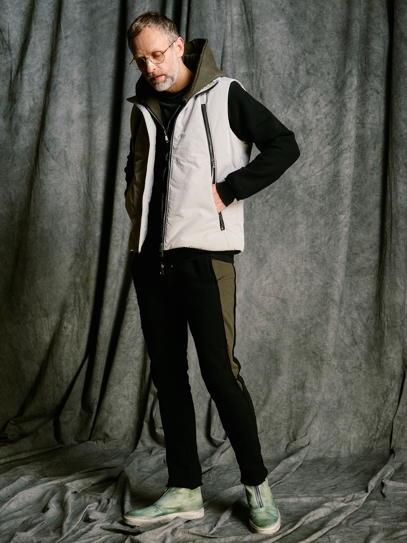 【予約品 4月19日(日) 18時締切】solid zip vest / ソリッド ジップベスト / フェードグレー