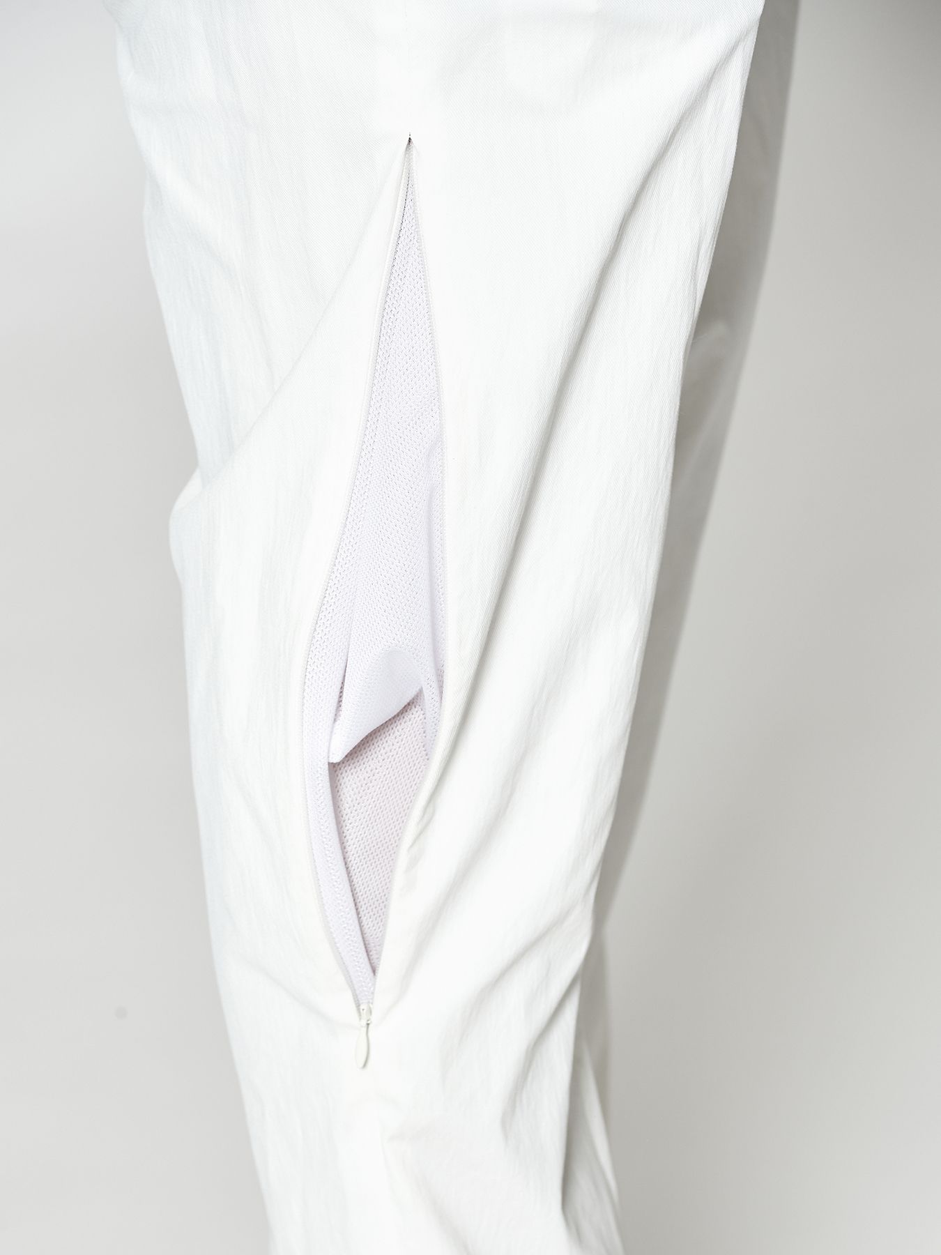 【予約品 10月9日(木) 締切】muta Ventilation Pants / イージーパンツ / ホワイト【Acanthus × muta MARINE】