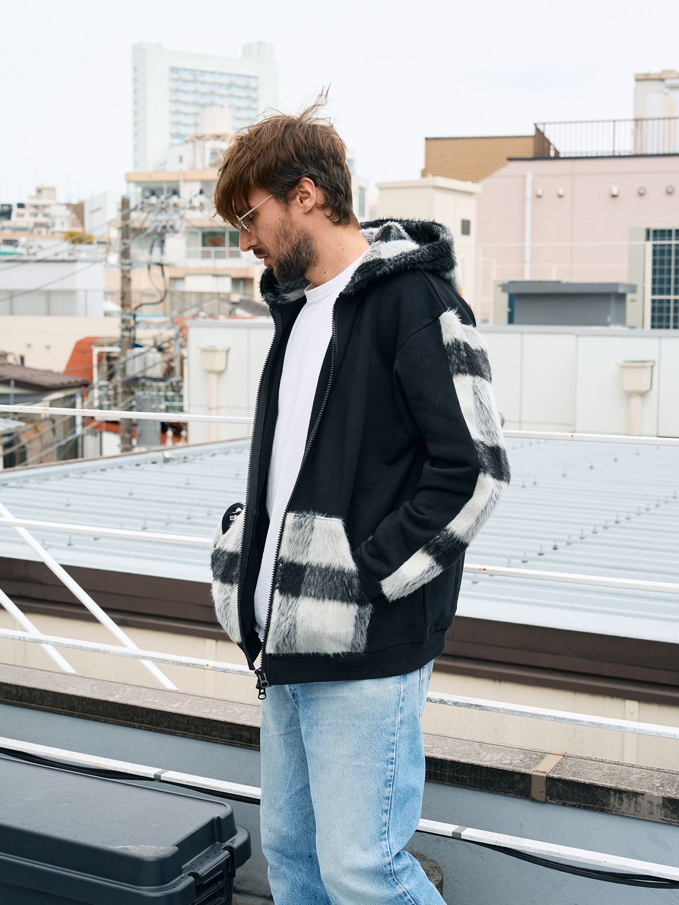 【予約品 5月8日(木) AM10時 締切】 ヘビーウエイト裏毛パイル-シャギーチェックサガラパッチワーク ビックジップワイドパーカー / ブラック