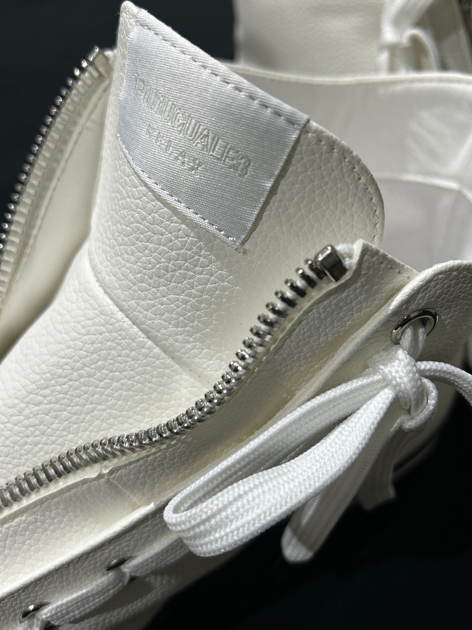 LUXURIOUS ZIP ハイカットスニーカーホワイト 【1PIU1UGUALE3 RELAX】