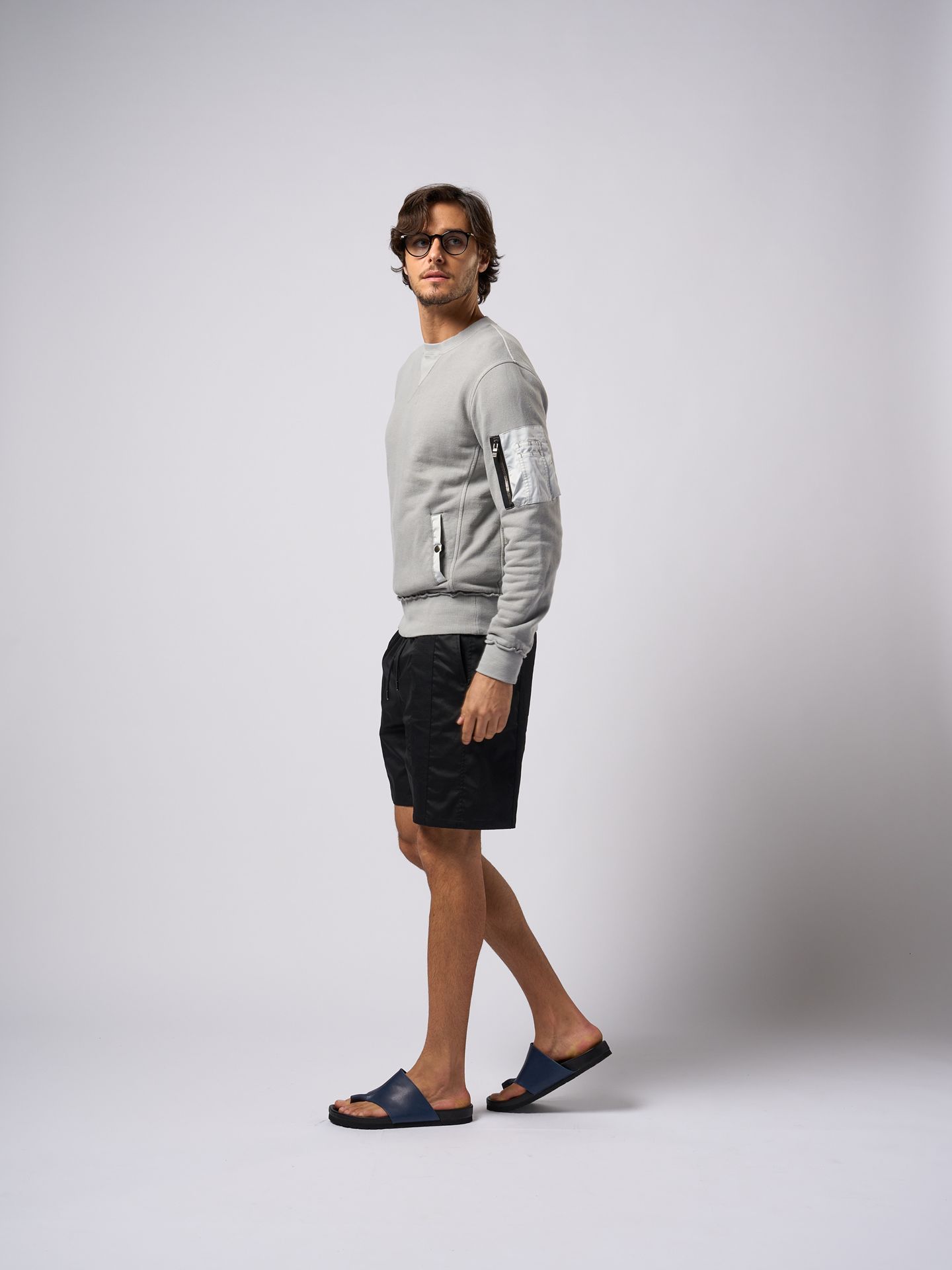 【予約品9月19日 10時締め】 MA-1 sweatshirt / プルオーバースウェット / ライトグレー