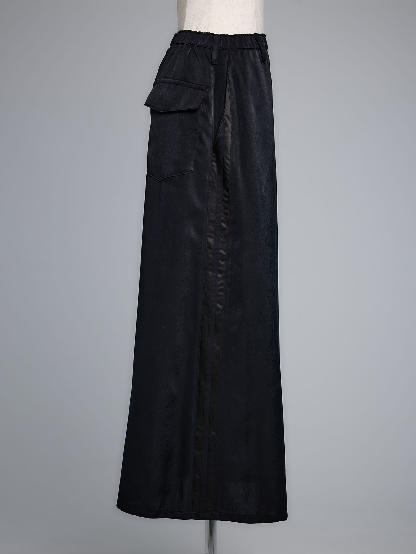 【予約品 5月18日(日) 締切】Line Skirt / ラインスカート / ブラック&ブラックライン
