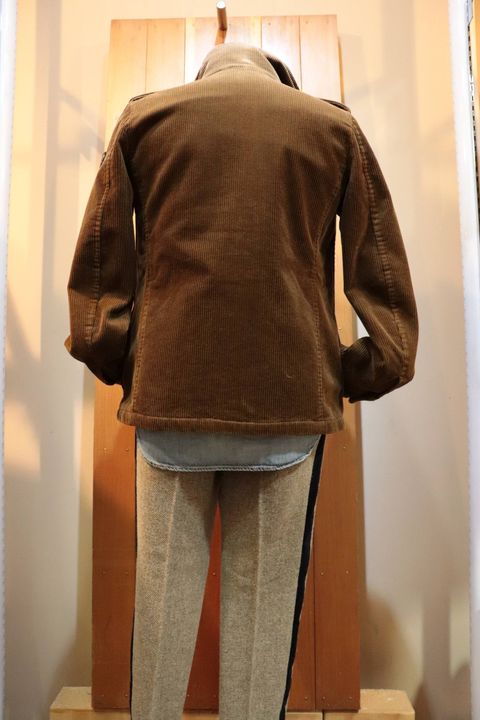A(LeFRUDE)E 側章トラウザーを使ったコーディネート☆