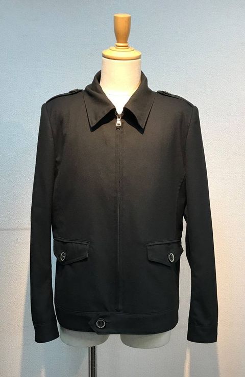 No. 29  22903309 LIP EMBROIDERY BLOUSON BLACK 98000円+税