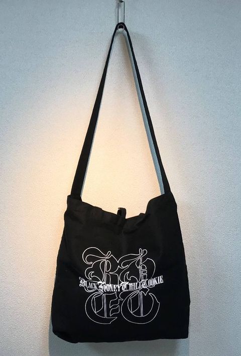 No. 58   2903701 BHCC BIG LOGO TOTO BAG 5800円+税