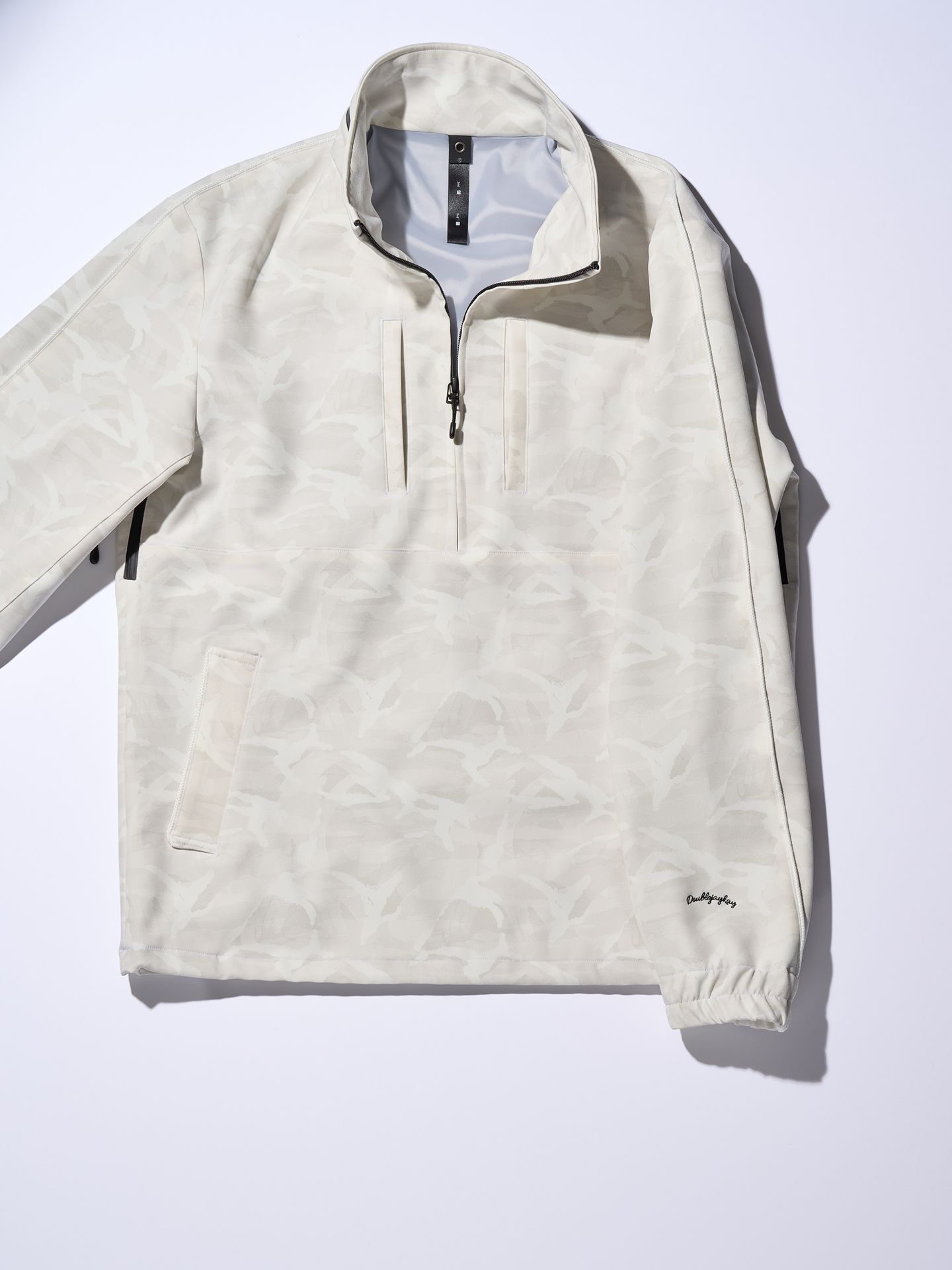 【予約品】 comfy anorak JKT / ジャケット / ホワイト・カモ