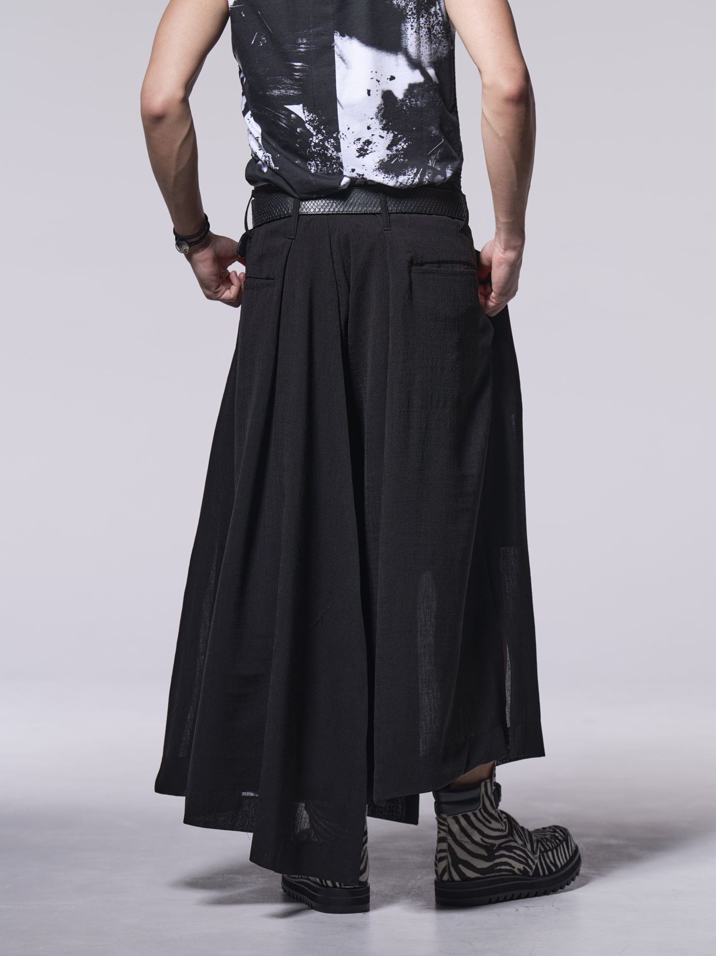 《予約品》 SkirtWideTuckSlacks / スカートワイドタックスラックス / ブラック