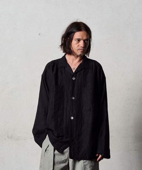 【予約品10月20日(日）締め】 ALBA / ギャザーシャツ / ブラック