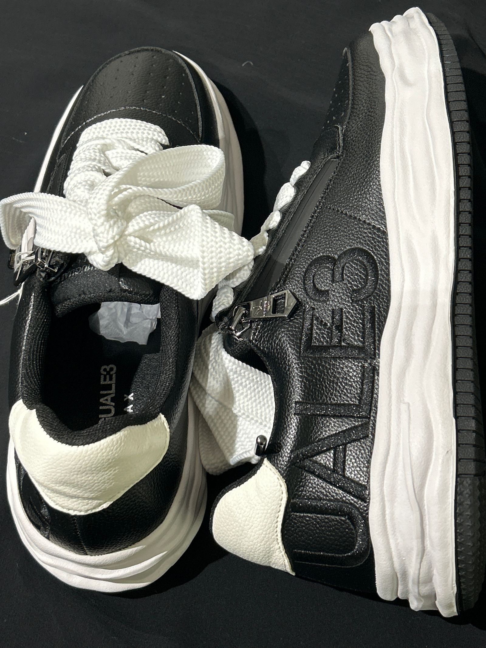 DISTORTED SOLE スニーカー / ブラックUSX-26008