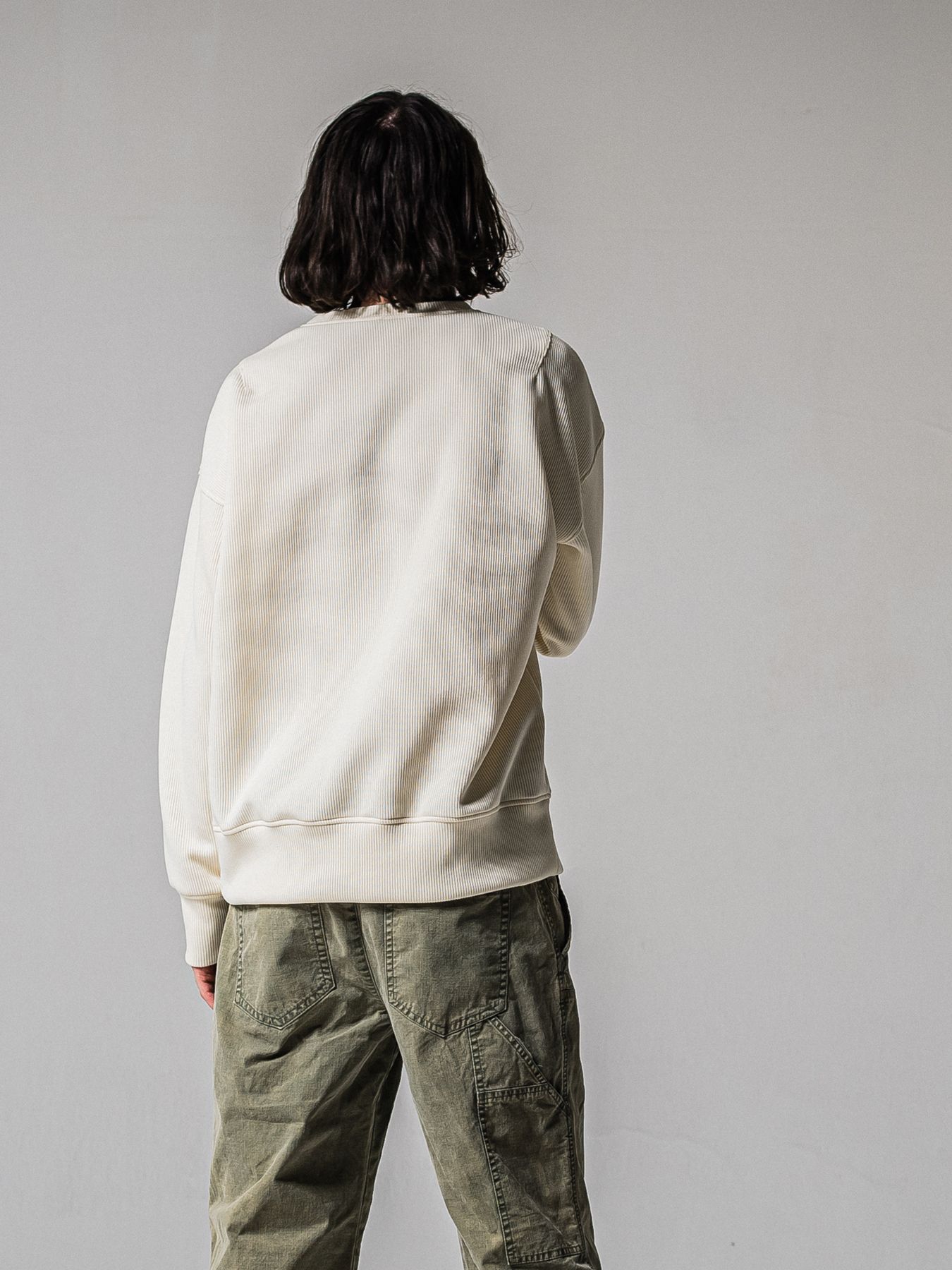 【予約品 11月16日(日) 締切】AZE MILITARY DROP TRAINER / 畔編みニット トレーナー / オフ