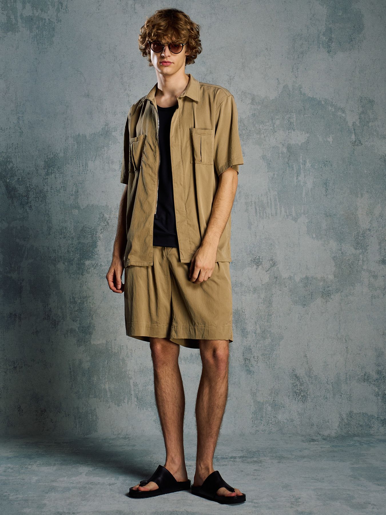 【予約品 1月25日(日) 締切】front-zip shirt H/S / フロントジップ ハーフスリーブシャツ / ダルベージュ