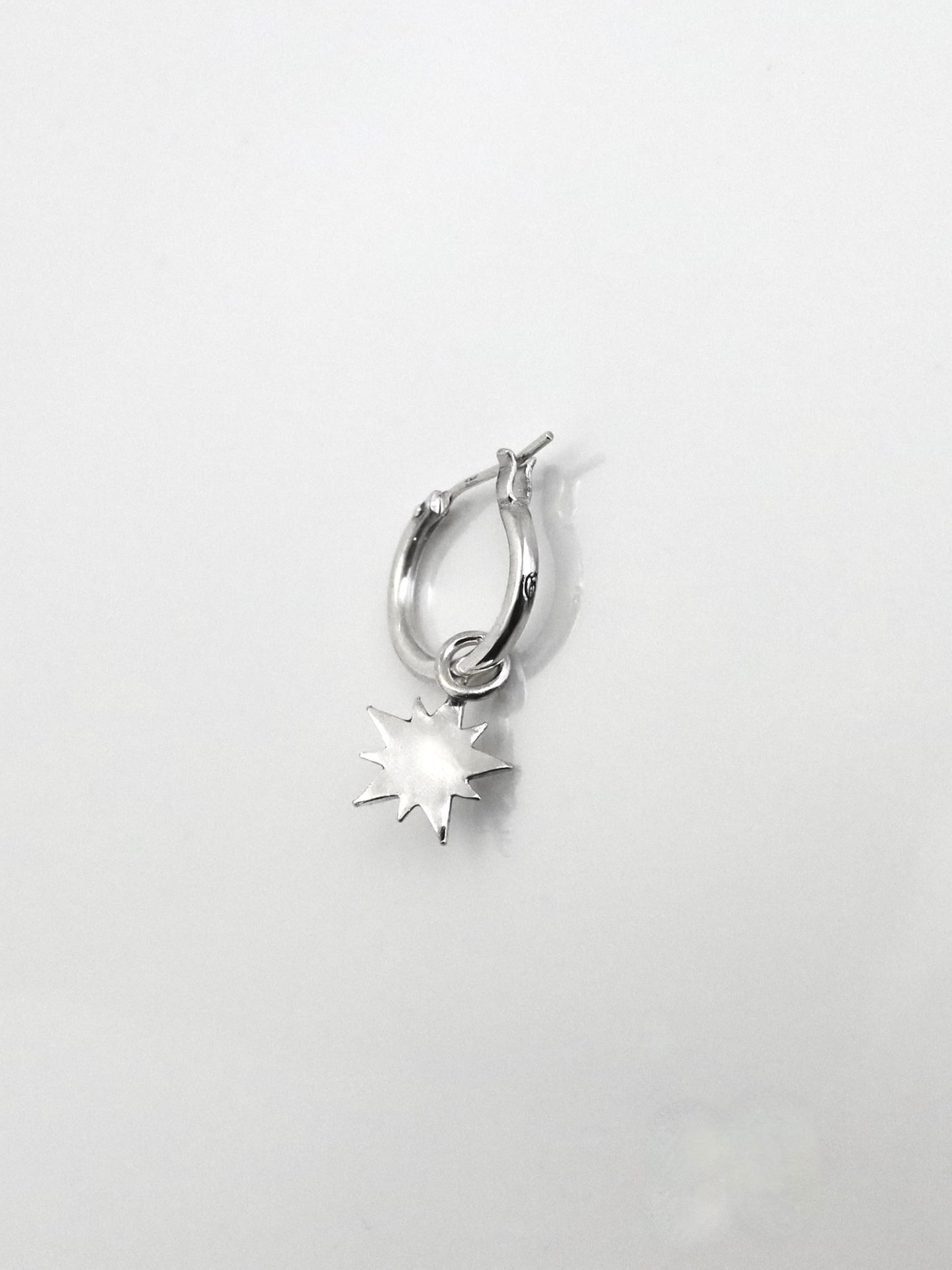 《受注生産》 THIN HOOP -raised by wolves- with 10P STAR / レイズド・バイ・ウルヴス シンフープ ウィズ 10ピークススター / 注文から2～3週間後入荷予定