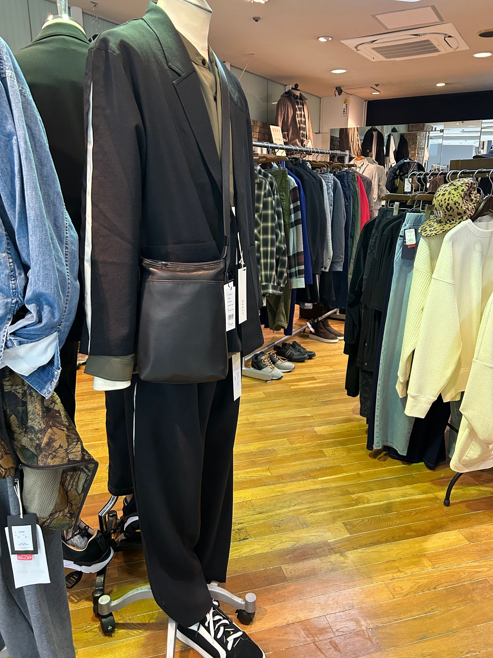 縦型ミニショルダー（牛革/日本製） 【aniary】