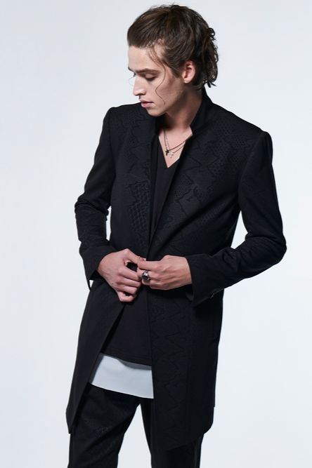 《予約品》 StandCollarLongJacket / パイソン柄エンボス加工ジャージ素材ブラック 【kiryuyrik】 2023年4月以降入荷予定