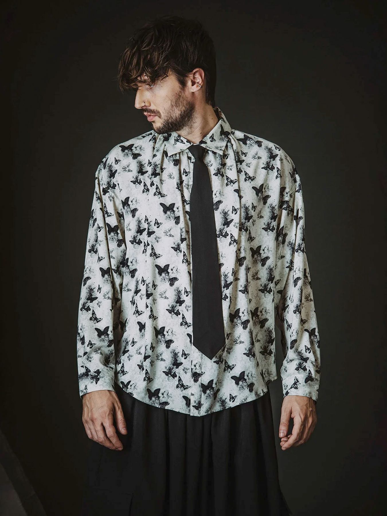 ネクタイ付ネックギャザー BIG シャツ / ホワイト【NOID.】