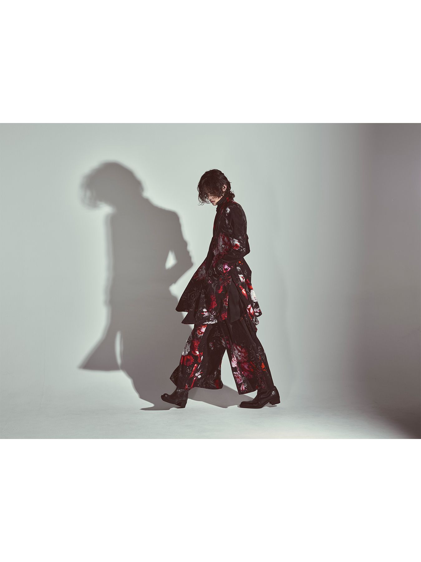 【予約品 6月29日(月) 締切】Goth Flora Suede Satin Flare Jacket / フレアジャケット / ブラック