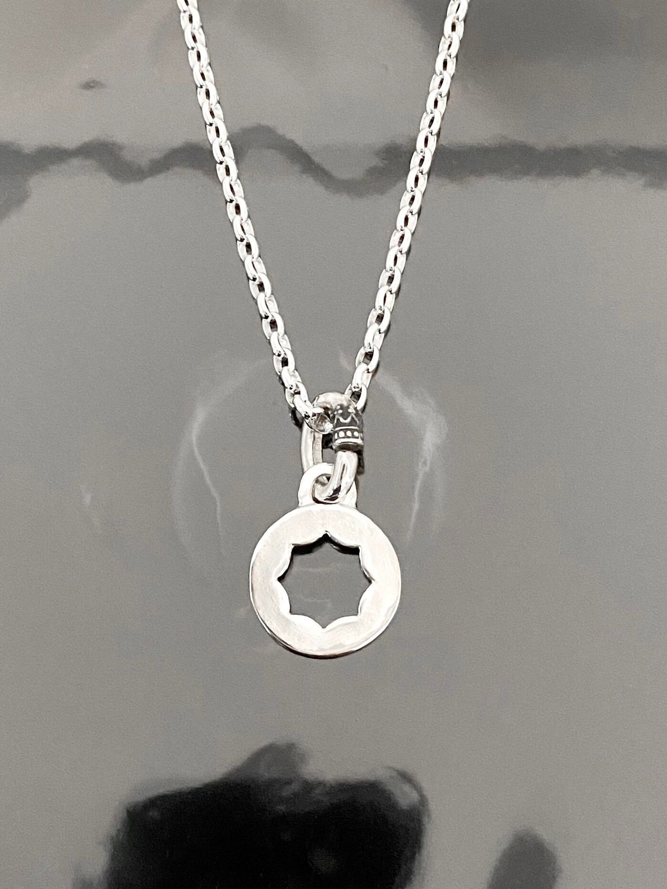 《受注生産》CUT OUT FLOWER NECKLACE / フラワープレートネックレス / 注文から1～2週間後入荷予定