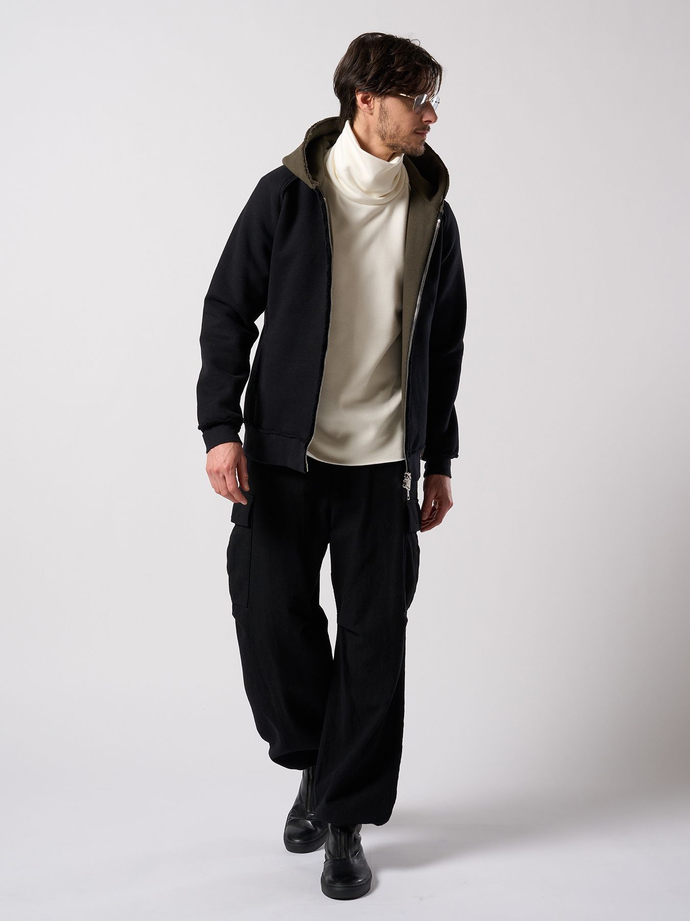 【予約品 4月19日(日) 18時締切】back boa cut-off highneck / バックボア カットオフ ハイネック/ ホワイト